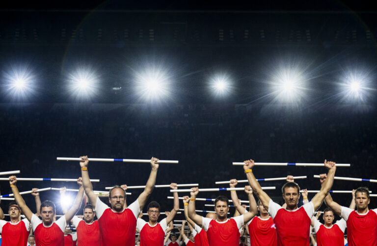 Hromadné skladby XVII. všesokolského sletu, 4. července 2024, Fortuna Arena, Eden, Vršovice, Praha.
Mass Routines of the XVII All-Sokol Slet, July 4, 2024, Fortuna Arena, Eden, Prague. 