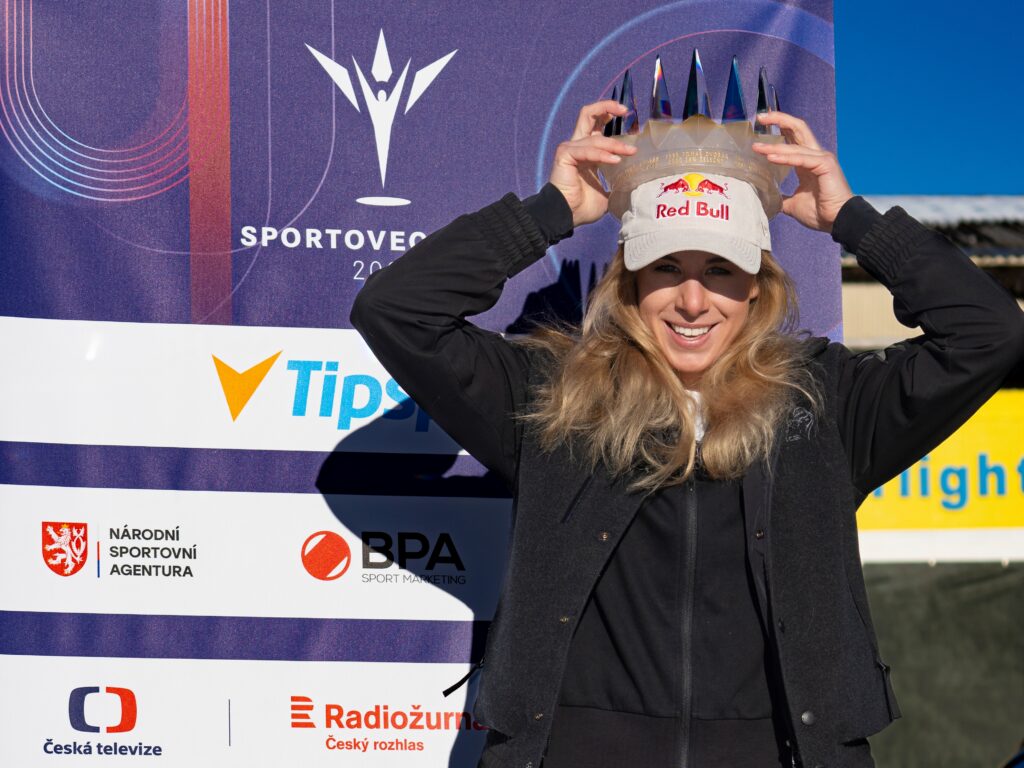 07134_251214_DenisDusik_EsterLedecka