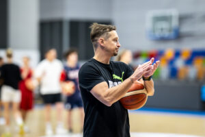 practice_with_journalists___4._12._2025-15